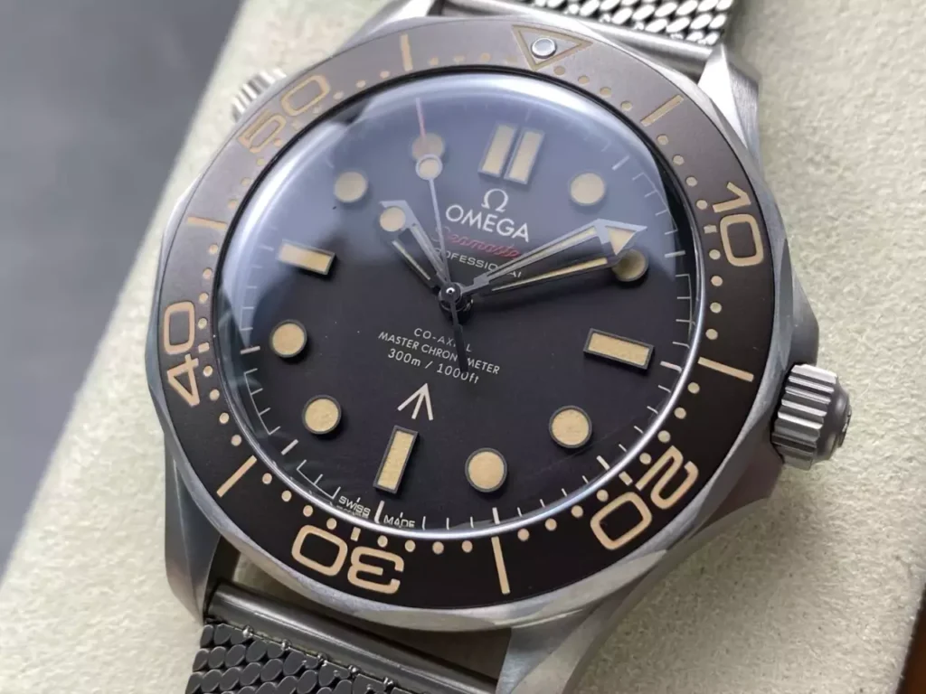 DONG HO OMEGA SEAMASTER JAMES BOND 007 NO TIME TO DIE CHE TAC CAO CAP TITANIUM VS FACTORY 42MM 10