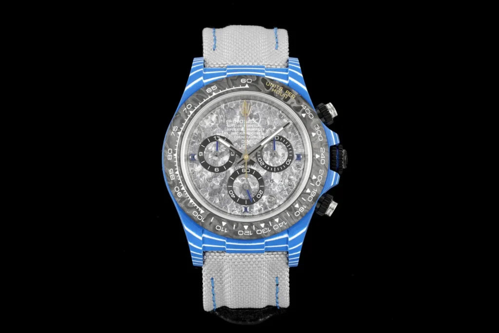 DONG HO ROLEX DIW DAYTONA REPLICA 11 VO CARBON XANH MAT SO XAM DAY VAI DIW FACTORY 40MM 1