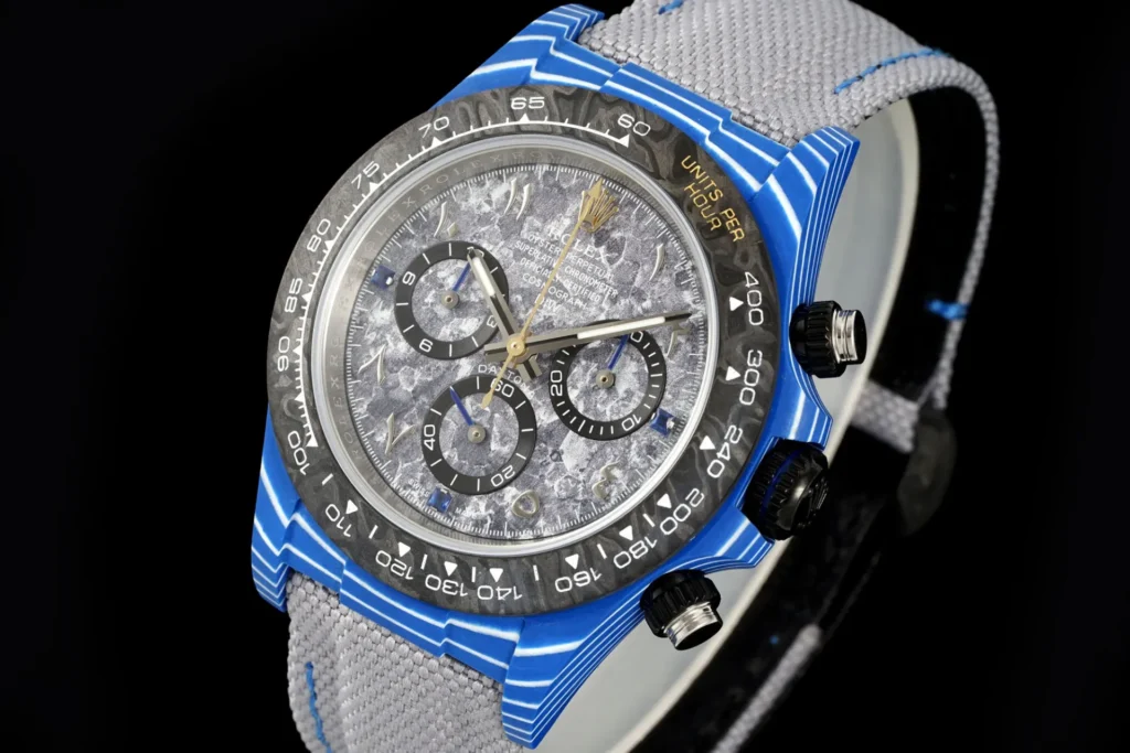 DONG HO ROLEX DIW DAYTONA REPLICA 11 VO CARBON XANH MAT SO XAM DAY VAI DIW FACTORY 40MM 8