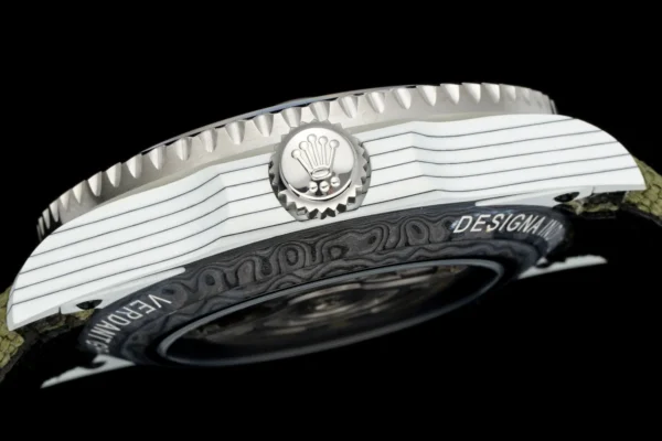 DONG HO ROLEX DIW GMT MASTER II REP 11 VO CARBON FIBER MAT SO XAM DAY VAI DIW FACTORY 40MM 4