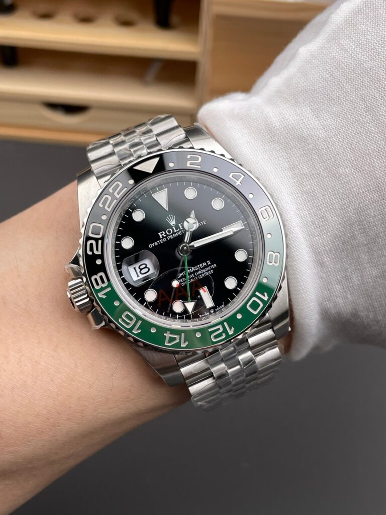 DONG HO ROLEX GMT MASTER II SPRITE REP 11 VIEN GOM XANH LA DEN VS FACTORY 40MM 1