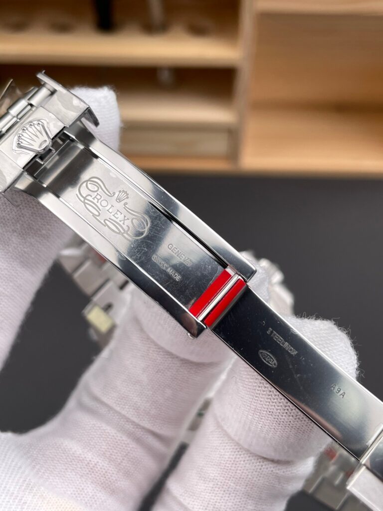 DONG HO ROLEX GMT MASTER II SPRITE REP 11 VIEN GOM XANH LA DEN VS FACTORY 40MM 2
