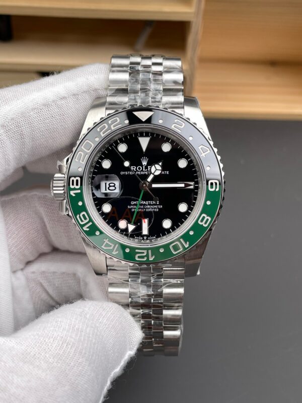 DONG HO ROLEX GMT MASTER II SPRITE REP 11 VIEN GOM XANH LA DEN VS FACTORY 40MM 8