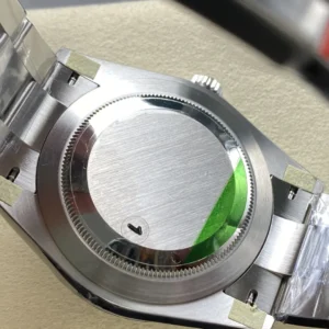 DONG HO ROLEX OYSTER PERPETUAL M124300 0002 REPLICA CAO CAP MAT SO MAU DEN 36 42MM 3