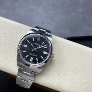 DONG HO ROLEX OYSTER PERPETUAL M124300 0002 REPLICA CAO CAP MAT SO MAU DEN 36 42MM 9
