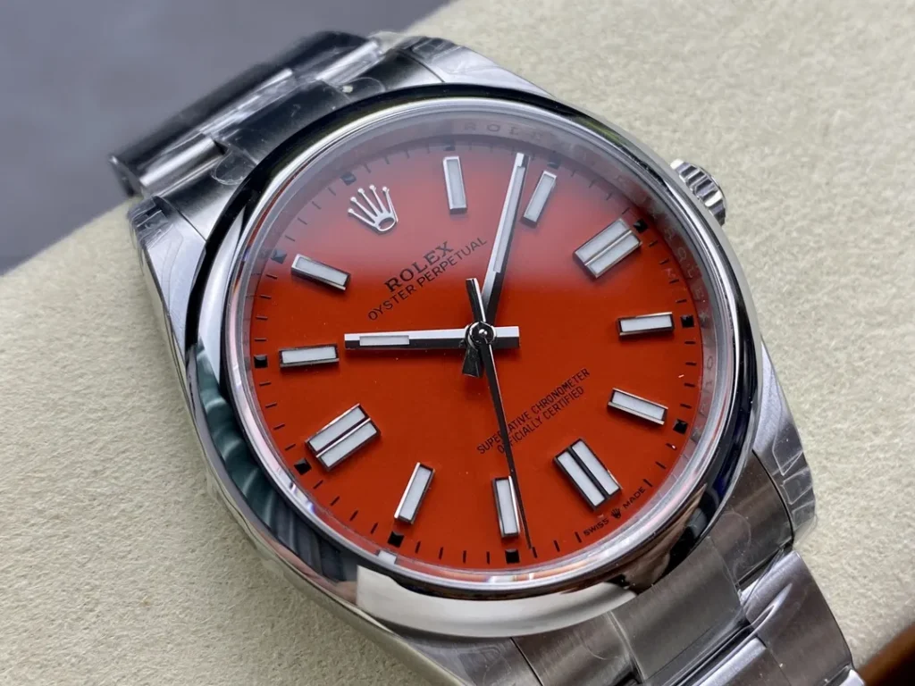 DONG HO ROLEX OYSTER PERPETUAL M124300 0007 REPLICA CAO CAP MAT SO MAU DO VS FACTORY 42MM 6