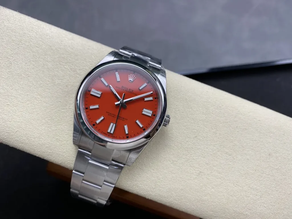 DONG HO ROLEX OYSTER PERPETUAL M124300 0007 REPLICA CAO CAP MAT SO MAU DO VS FACTORY 42MM 8