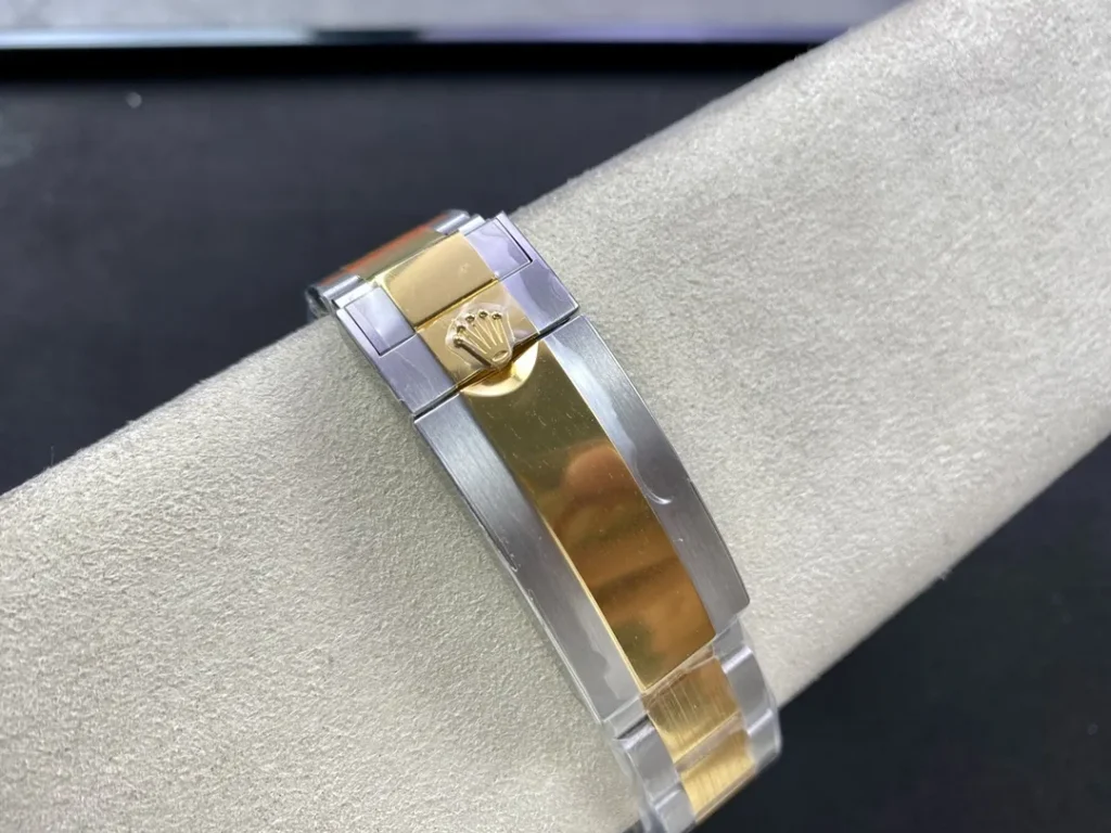 DONG HO ROLEX SUBMARINER 126613LN REPLICA VO GOM DEN MAT SO MAU DEN VS FACTORY 41MM 1