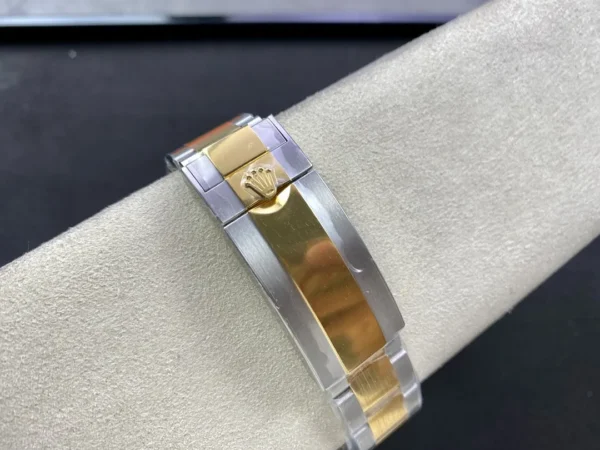 DONG HO ROLEX SUBMARINER 126613LN REPLICA VO GOM DEN MAT SO MAU DEN VS FACTORY 41MM 1