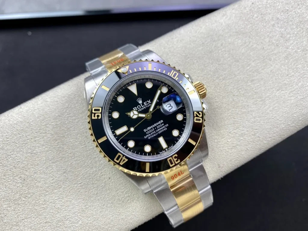 DONG HO ROLEX SUBMARINER 126613LN REPLICA VO GOM DEN MAT SO MAU DEN VS FACTORY 41MM 6