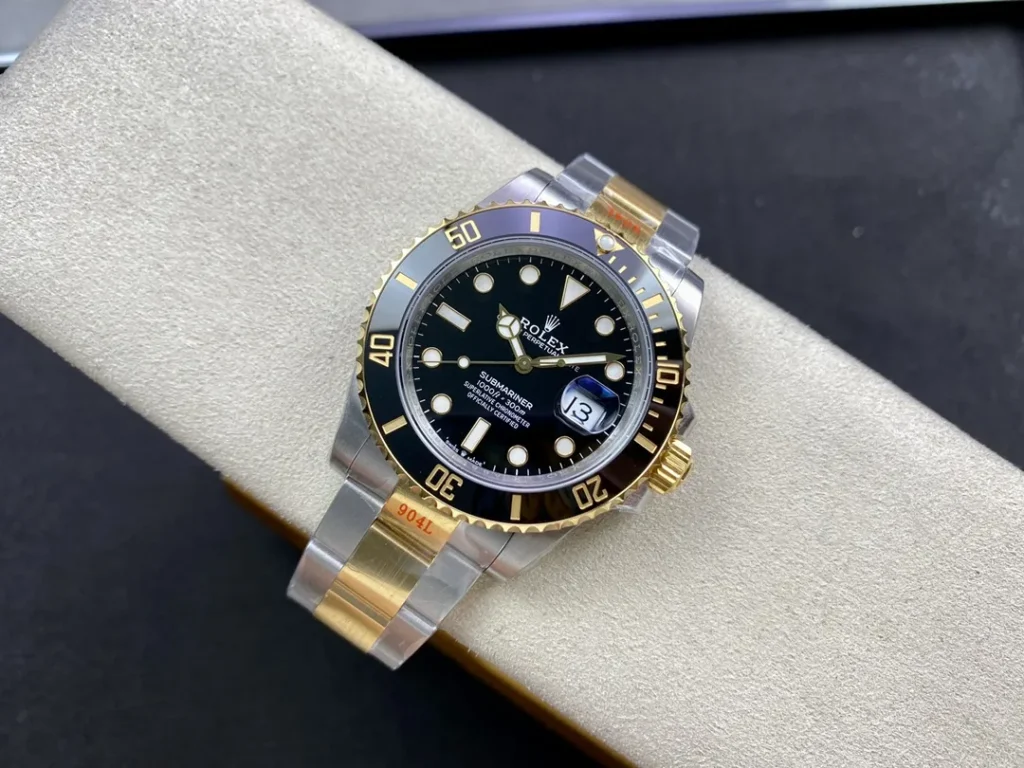 DONG HO ROLEX SUBMARINER 126613LN REPLICA VO GOM DEN MAT SO MAU DEN VS FACTORY 41MM 9