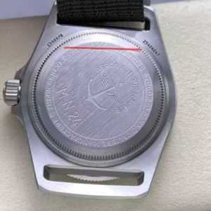 DONG HO TUDOR PELAGOS GMT REPLICA 11 VO TITANIUM MAT SO MAU DEN DAY VAI 42MM 2