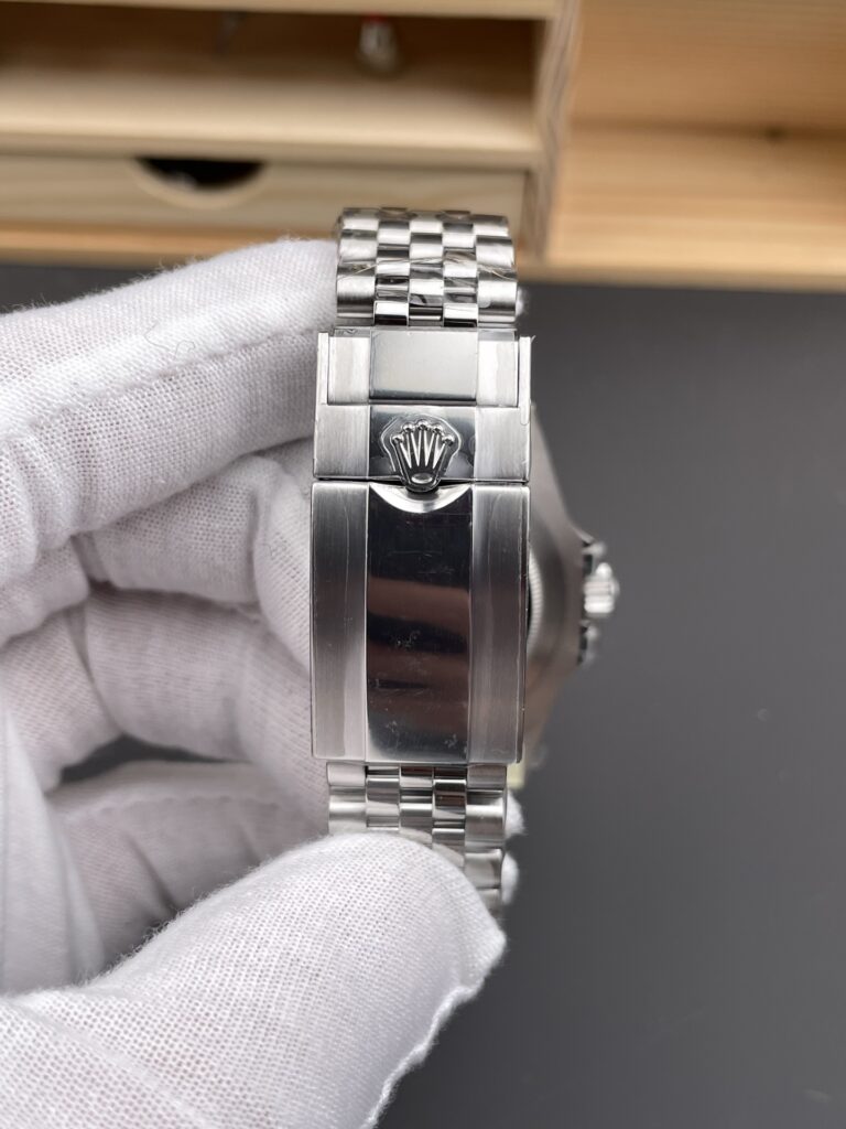 ROLEX GMT MASTER II BRUCE WAYNE REPLICA WATCHES VS FACTORY 40MM 2