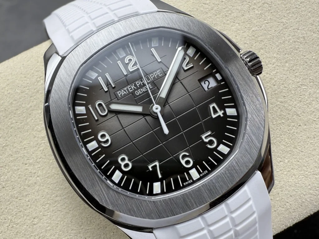 DONG HO PATEK PHILIPPE AQUANAUT 5167 CHE TAC MAT XAM TINH CHINH DAY CAO SU TRANG AUTOMATIC 40MM 11