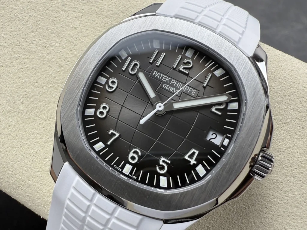 DONG HO PATEK PHILIPPE AQUANAUT 5167 CHE TAC MAT XAM TINH CHINH DAY CAO SU TRANG AUTOMATIC 40MM 12
