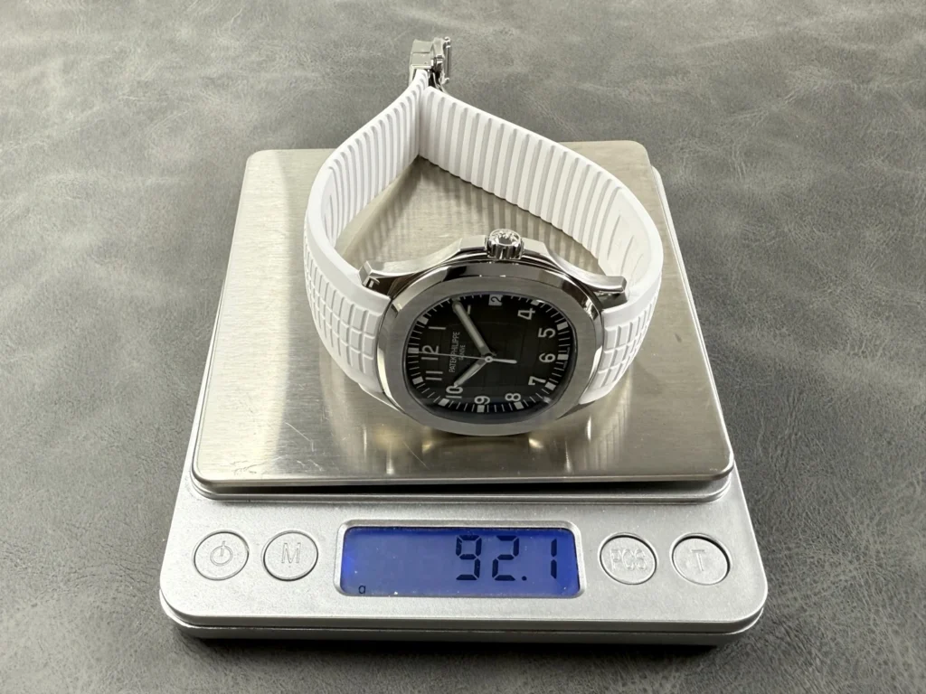 DONG HO PATEK PHILIPPE AQUANAUT 5167 CHE TAC MAT XAM TINH CHINH DAY CAO SU TRANG AUTOMATIC 40MM 2