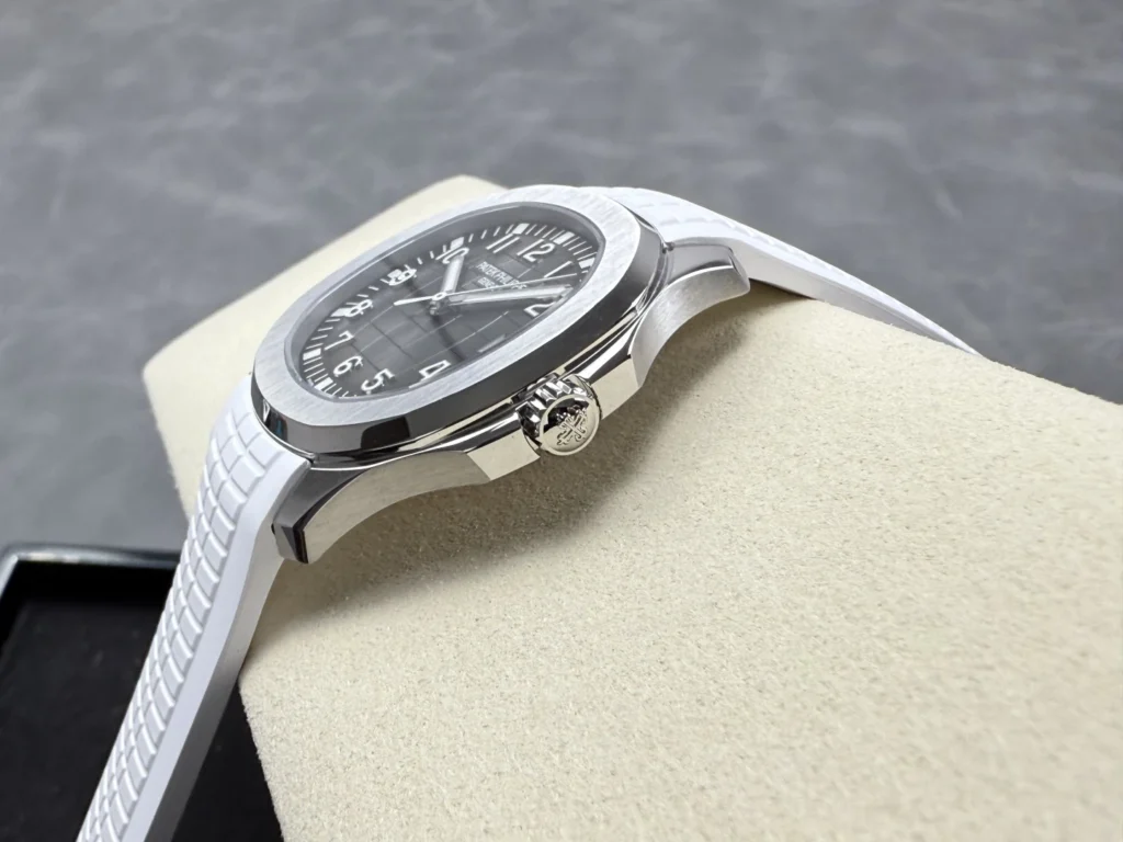 DONG HO PATEK PHILIPPE AQUANAUT 5167 CHE TAC MAT XAM TINH CHINH DAY CAO SU TRANG AUTOMATIC 40MM 8