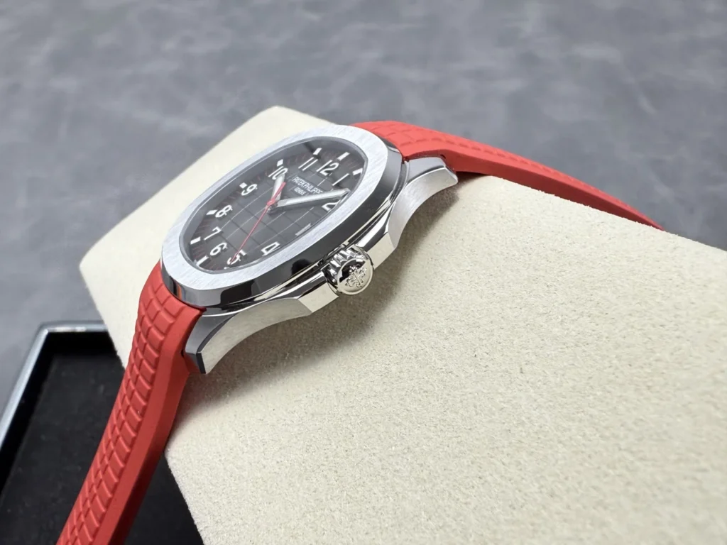 DONG HO PATEK PHILIPPE AQUANAUT 5167 REP 11 MAT XAM TINH CHINH DAY CAO SU DO AUTOMATIC 40MM 7