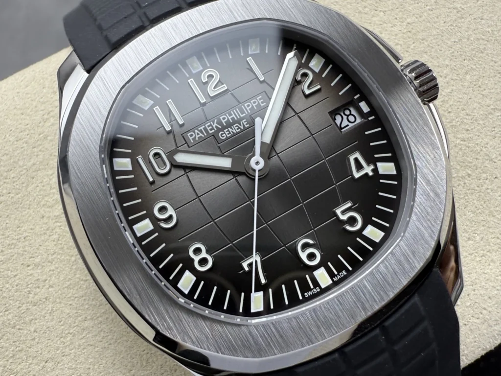 DONG HO PATEK PHILIPPE AQUANAUT 5167 REPLICA 11 MAT XAM TINH CHINH DAY CAO SU DEN 40MM 9