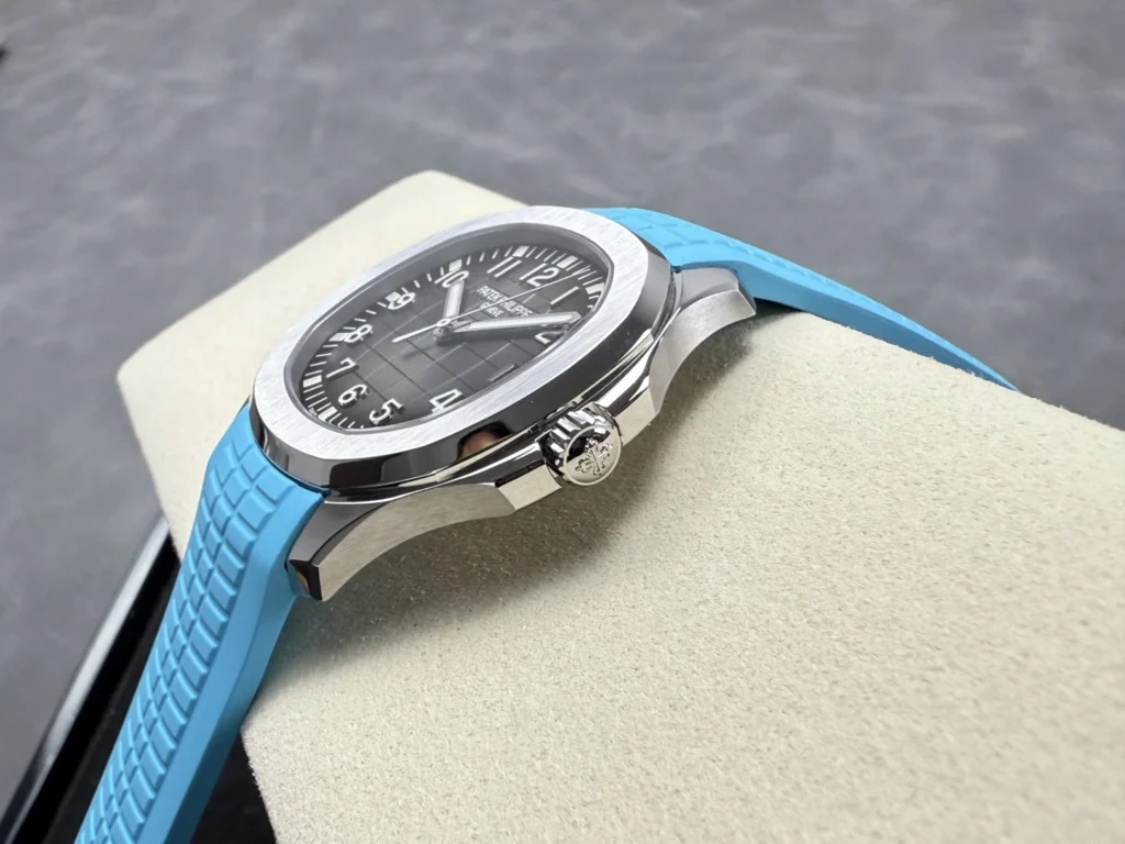 DONG HO PATEK PHILIPPE AQUANAUT 5167 REPLICA MAT XAM TINH CHINH DAY CAO SU XANH 40MM 4