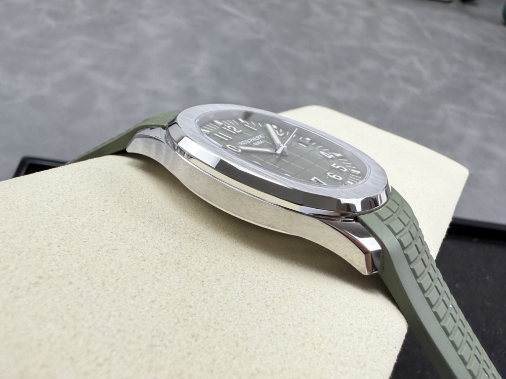 DONG HO PATEK PHILIPPE AQUANAUT 5168G CHE TAC CAO CAP MAT XANH LA TINH CHINH DAY CAO SU 42MM 8