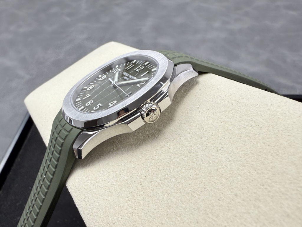 DONG HO PATEK PHILIPPE AQUANAUT 5168G CHE TAC CAO CAP MAT XANH LA TINH CHINH DAY CAO SU 42MM 9