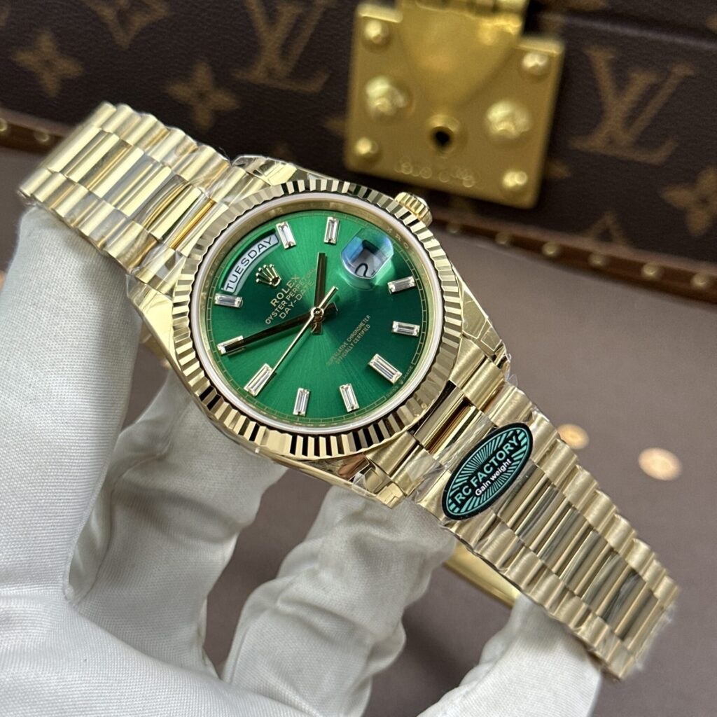 ROLEX DAY DATE M128238 0130 BEST REPLICA WATCHES GOLD PLATE GREEN DIAL BAGUETTE HOURS MOVEMENT CALIBRE 3255 SUPER CLONE RC FACTORY 40MM 16
