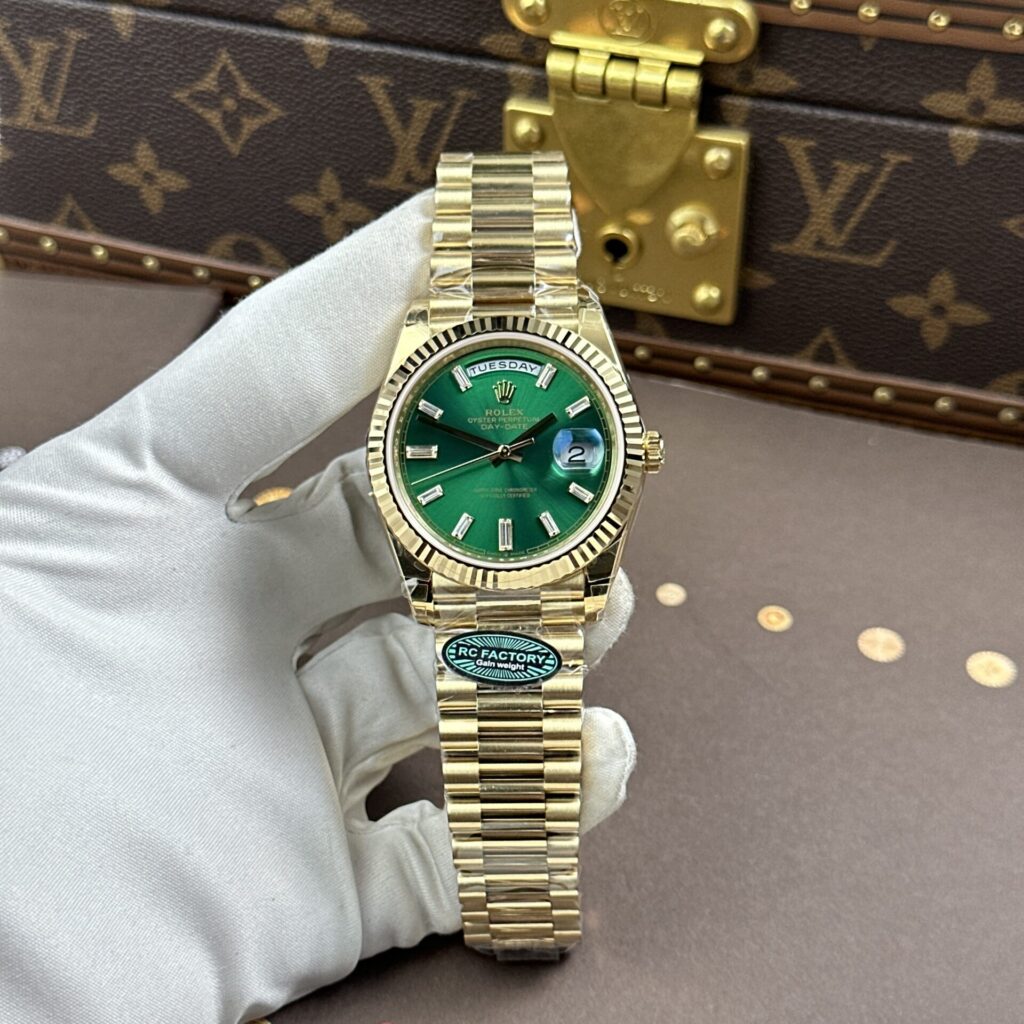 ROLEX DAY DATE M128238 0130 BEST REPLICA WATCHES GOLD PLATE GREEN DIAL BAGUETTE HOURS MOVEMENT CALIBRE 3255 SUPER CLONE RC FACTORY 40MM 19