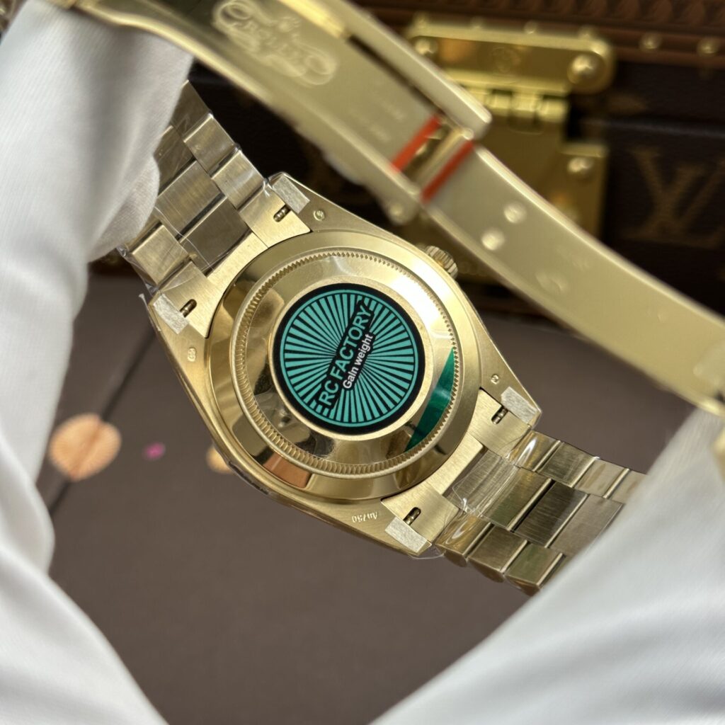 ROLEX DAY DATE M128238 0130 BEST REPLICA WATCHES GOLD PLATE GREEN DIAL BAGUETTE HOURS MOVEMENT CALIBRE 3255 SUPER CLONE RC FACTORY 40MM 2 1